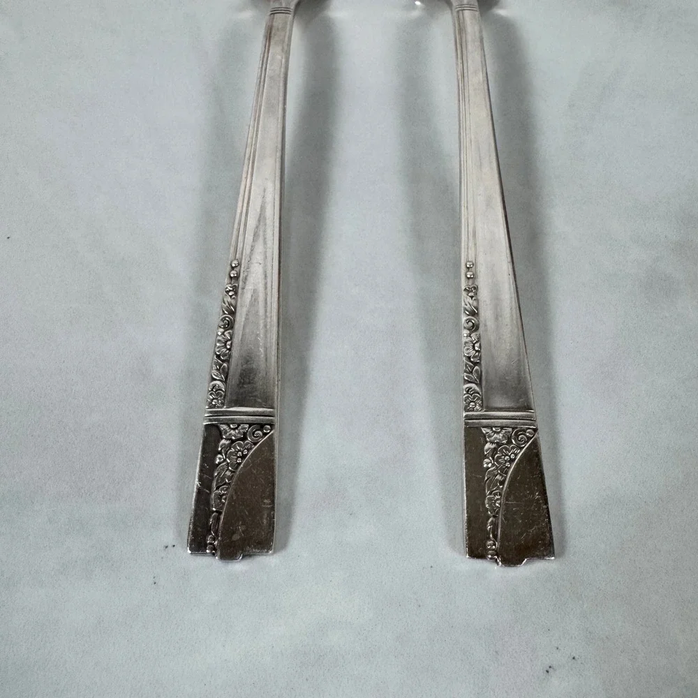 Set of 2 Oneida Nobility Plate Silver‎ Plated Dinner Forks Caprice Floral
